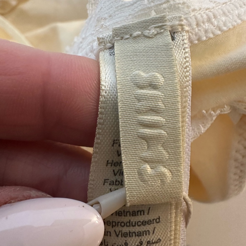SKIMS Cotton Lace Slip Dress Butter - Picture 8 of 9